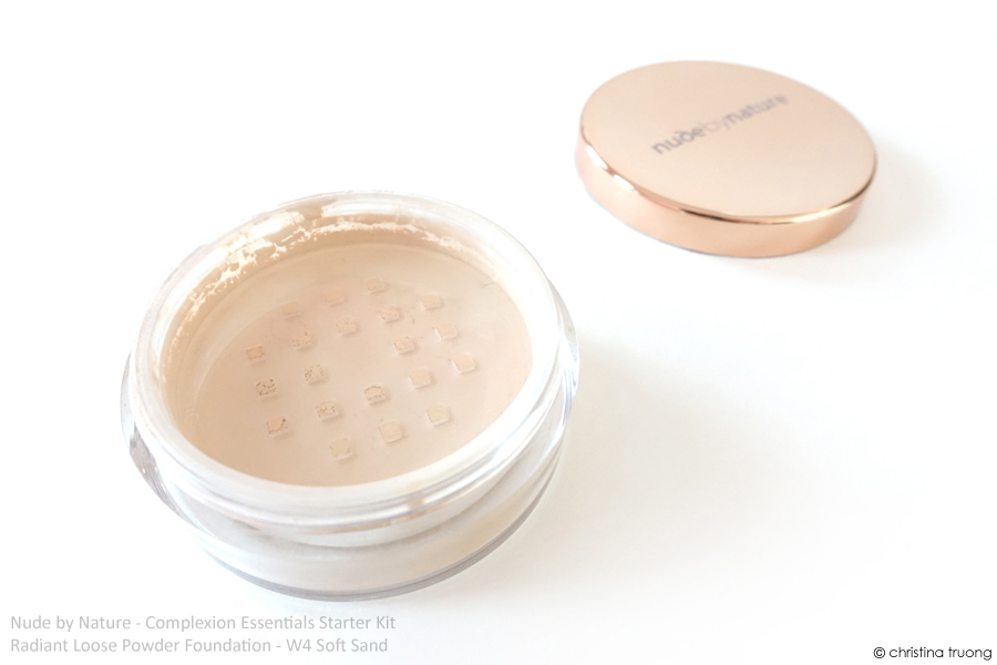 Nude by Nature Complexion Essentials Starter Kit Review in W4 Soft Sand Radiant Loose Powder Foundation