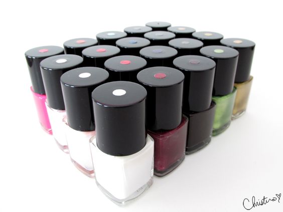 How To Organize Your Nail Polish Collection