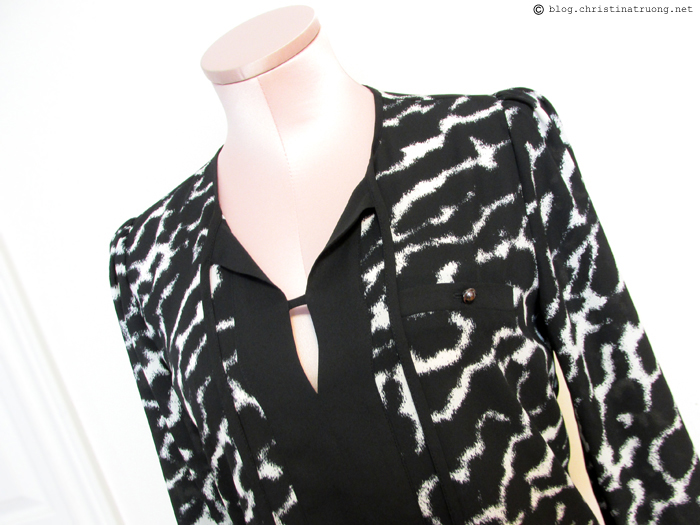 Wearing white after Labour Labor Day fashion outfit trend style rw&co animal print crepe blouse with front tie